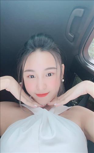 Hạ Vy