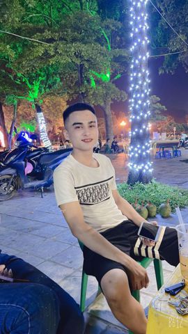 Tân