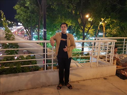 Tri Nguyen