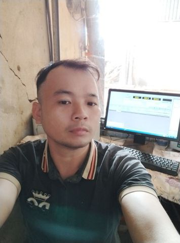Hùng