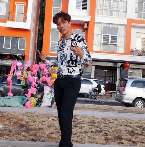 Sơn