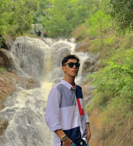 Tài