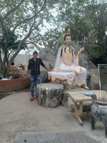 Quân