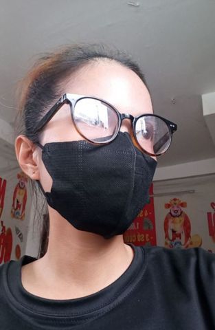 Lý Thị Hồng Thắm