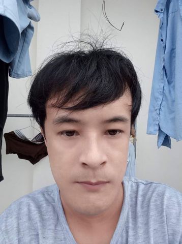 hùng