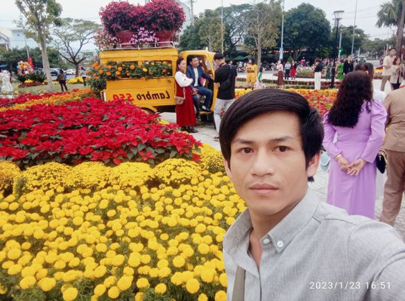 Tài