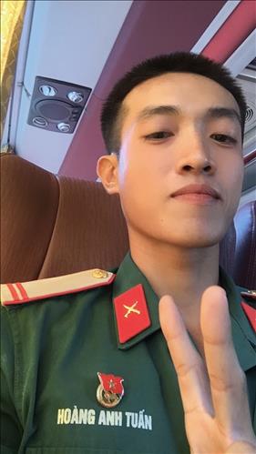Tuấn Hoành