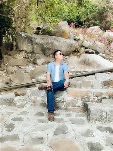 HUY NGUYỄN