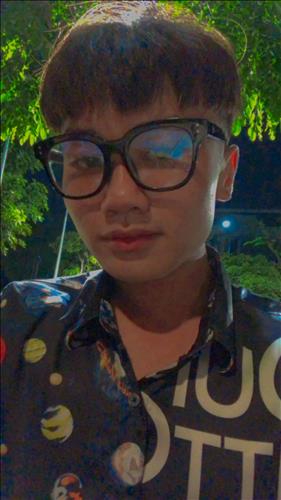 Luân