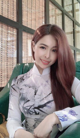 Phạm Hằng