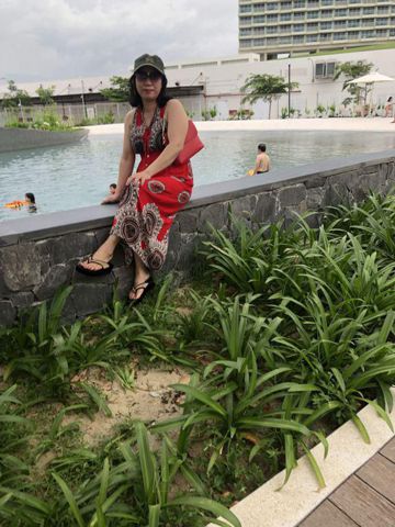 Hoa co. Tim người trên 50...