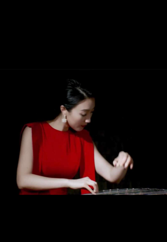 Nguyệt Cầm