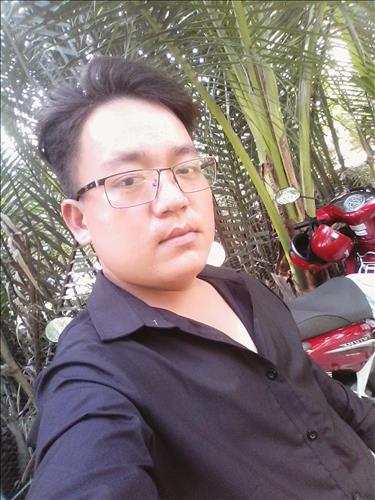 nguyen trung hau