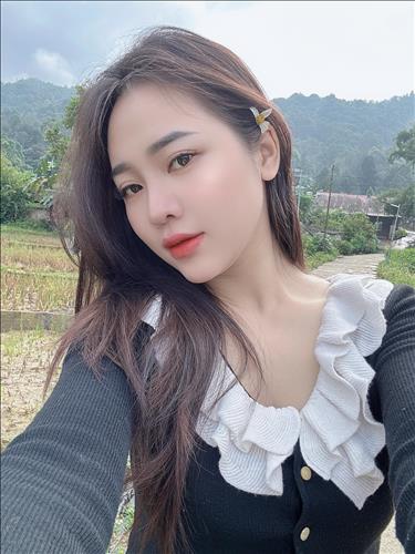 Bảo Nguyệt