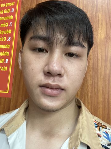 Hùng