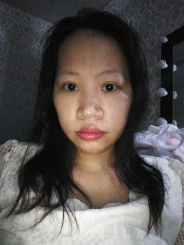 Nhi