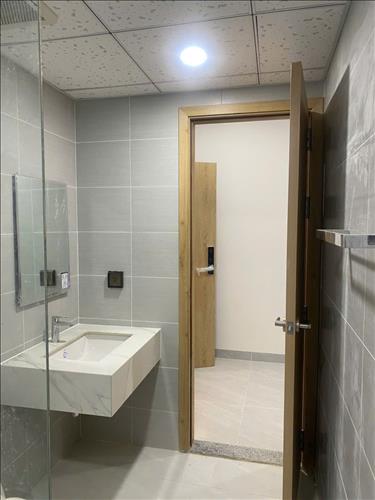 Cần người yêu