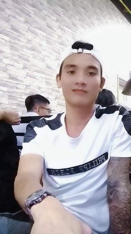 hùng