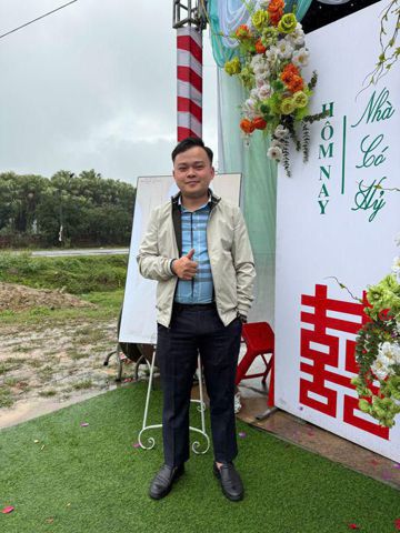 Viết Ái