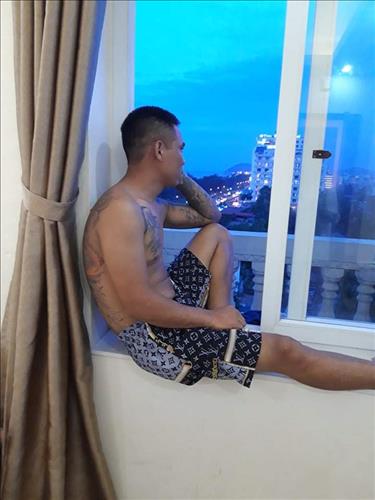 Nguyễn hào hiệp
