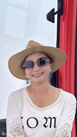 Hoàn Mai