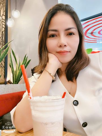 Nhung Chung Cẩm