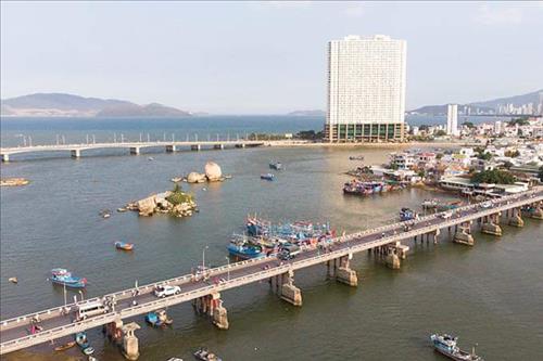 Ánh sáng cuối con đường