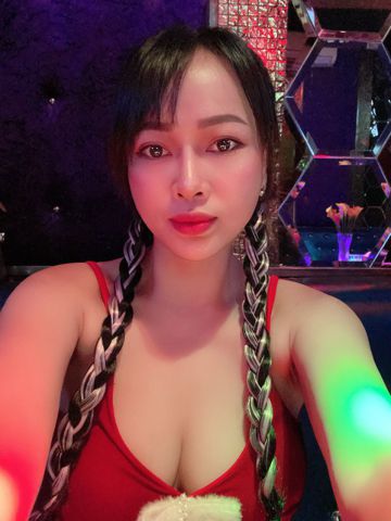 Albee Uyen