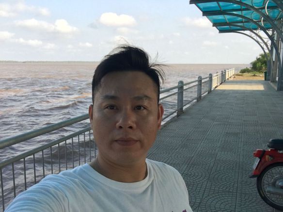 Trinh mình dang