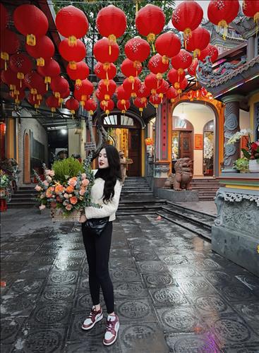Nhật Linh