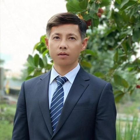 Hùng