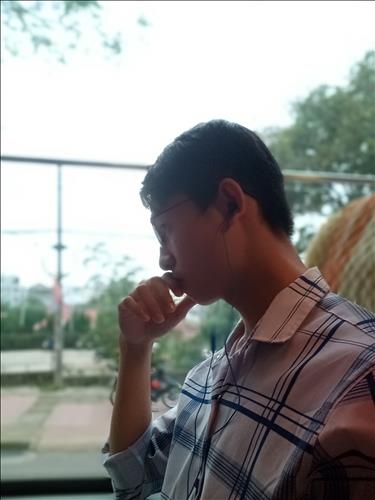 Nhân Huỳnh