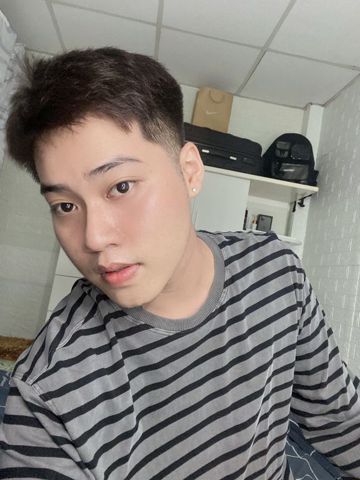 Tân