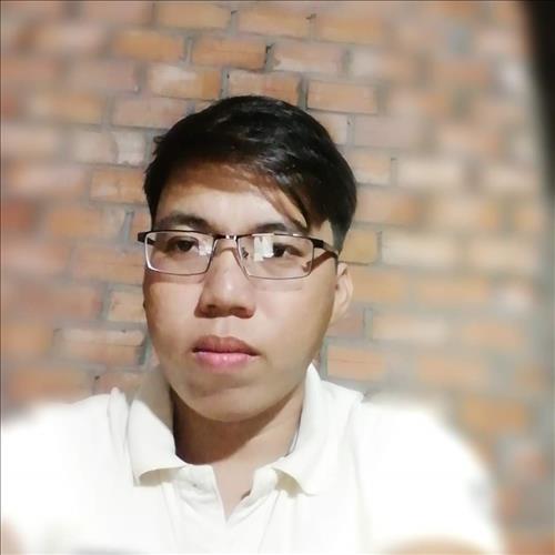 Hoa Nguyen