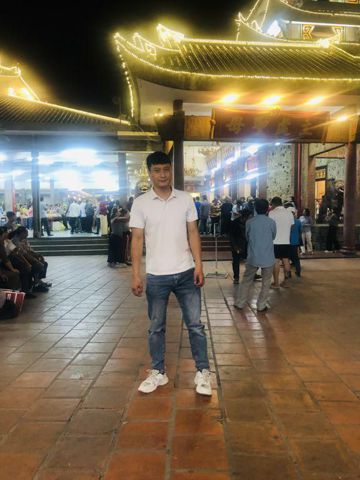 Tony phạm