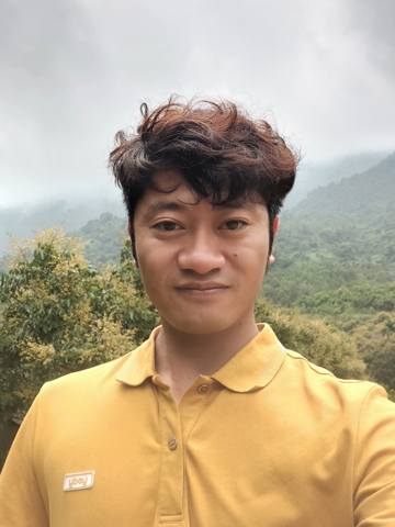 A Hùng