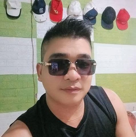 tài