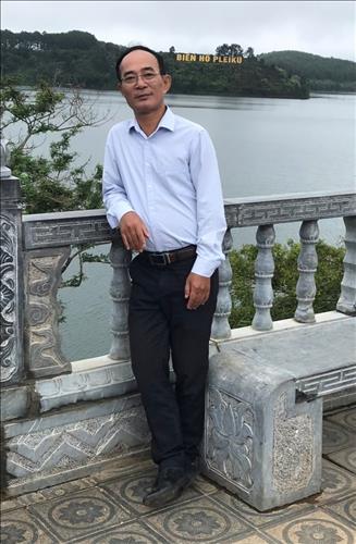 Mác Lê Đỗ Huy