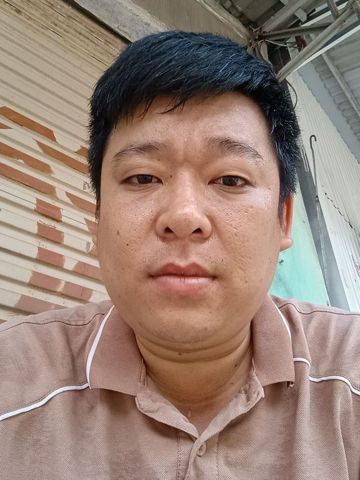 Ông Mạnh Dũng