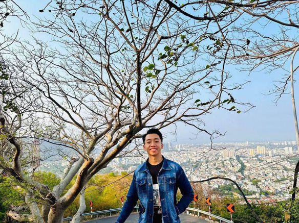 Lê Hoàng Triều