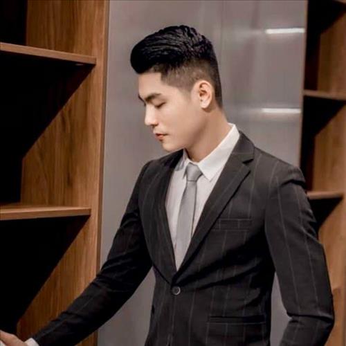Nguyễn Hưng