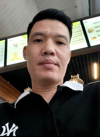 Kim Hùng