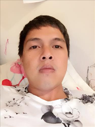 boy cô đơn