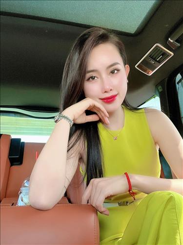 Caroline Bùi