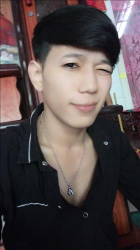 v hữu