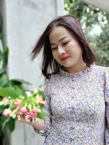 Ngân
