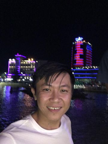 Tài