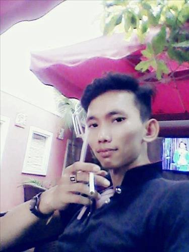 Toni Phạm