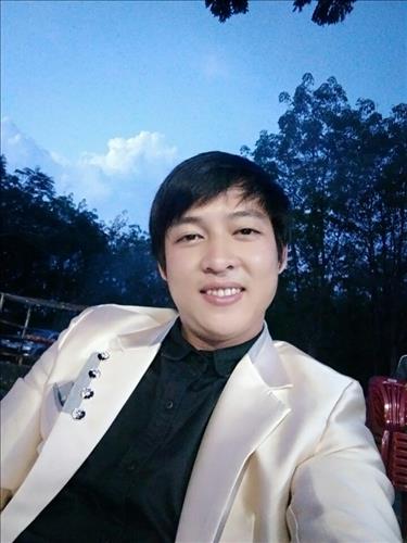 Phía Sau Cơn Mưa