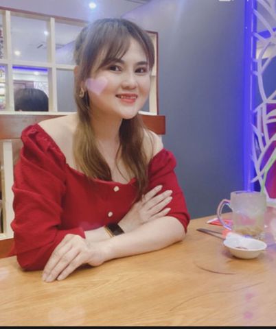 Cẩm Hồng